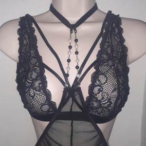 Intimate Bodysuit Pearl Accent w/ Bralette